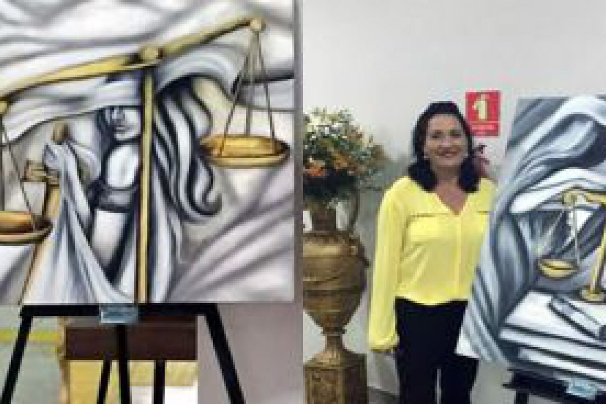 Artista plstica Joana Trugilio expe suas telas no saguo do Frum de Ouro Preto do Oeste