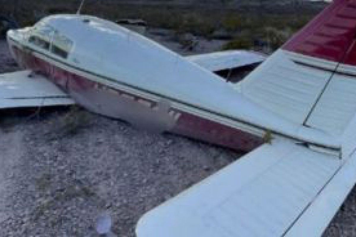 Avião cai durante tentativa de contrabando de imigrantes na fronteira dos EUA com o México