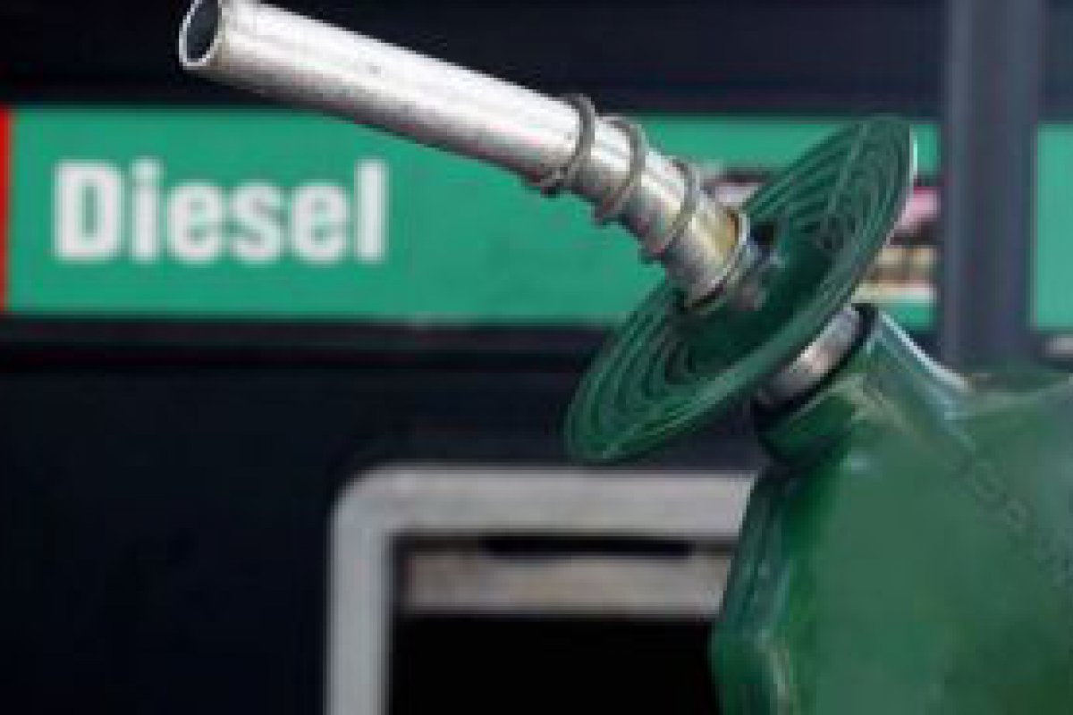 Petrobras aumenta em R$ 0,40 o preço do diesel nas refinarias