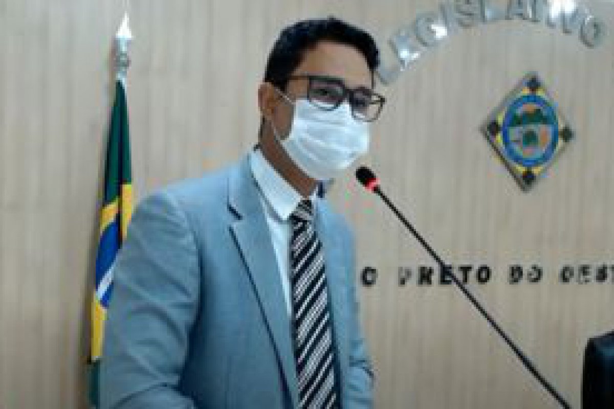 Durante sessão, vereador Jeferson Silva diz que Caerd de Ouro Preto do Oeste é uma vergonha