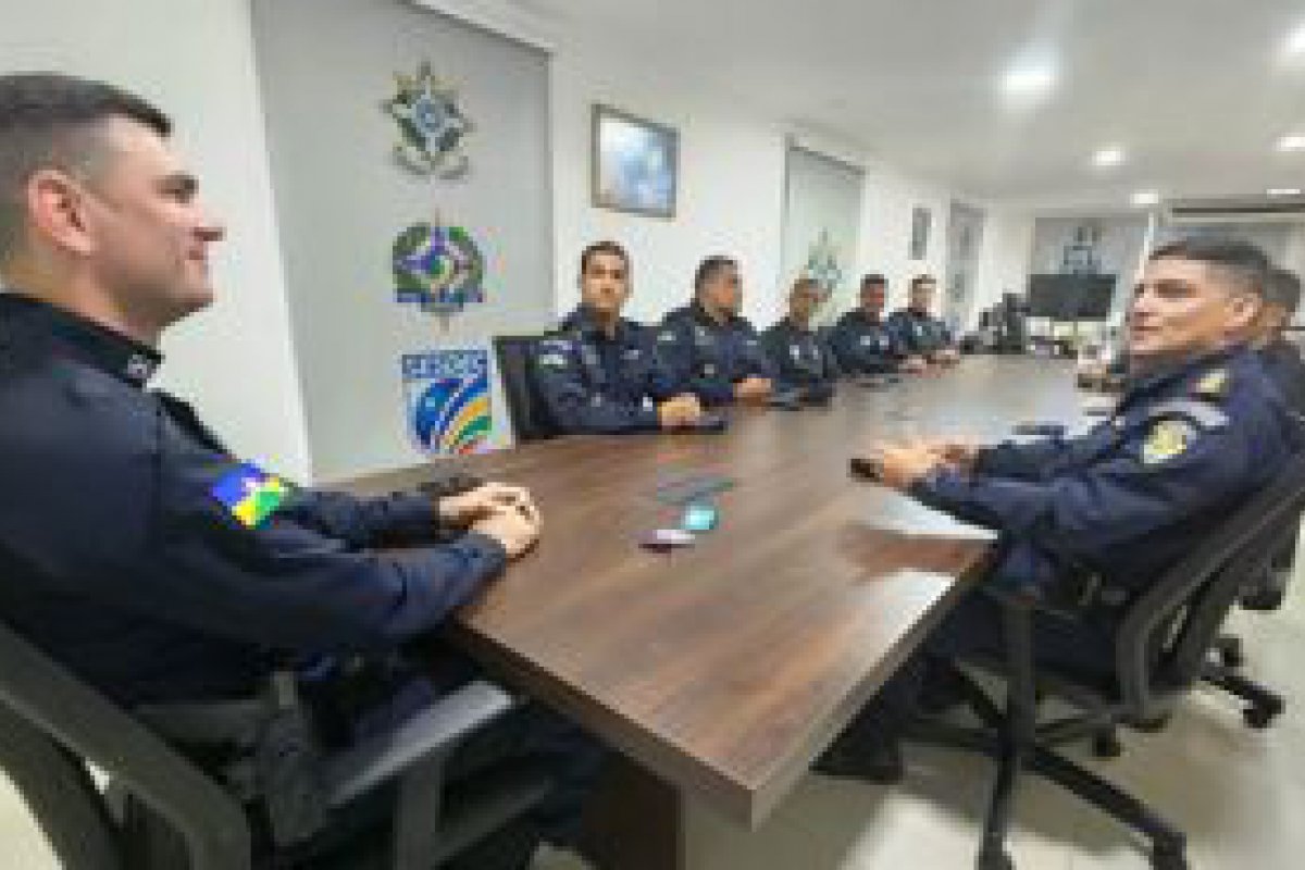 Delegao rondoniense vice-campe dos Jogos Mundiais de Policiais e Bombeiros  recebida pelo comandante-geral da PMRO